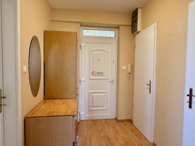 Kiadó téglalakás, albérlet, Székesfehérvárott, Huszár utcában