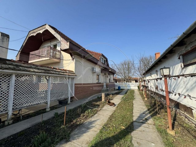 Eladó családi ház, Gyulán 79.9 M Ft, 6 szobás