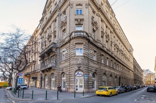 Eladó téglalakás, Budapesten, VIII. kerületben 114.9 M Ft