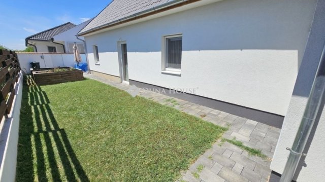 Eladó ikerház, Vecsésen 99.99 M Ft, 3 szobás