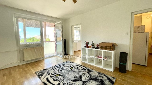 Eladó panellakás, Budapesten, XV. kerületben 55 M Ft, 1+1 szobás