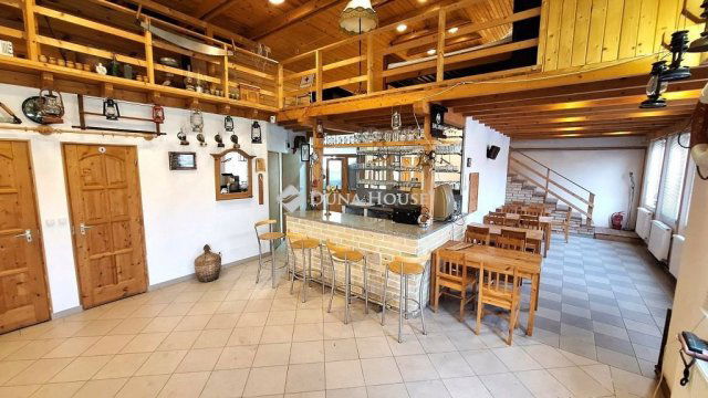 Eladó üzlethelyiség, Majosházán 57 M Ft / költözzbe.hu