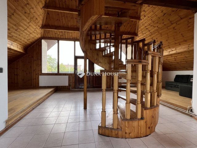 Eladó családi ház, Gárdonyban 87.9 M Ft, 4 szobás