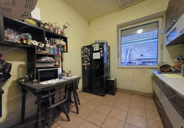 Eladó családi ház, Budapesten, X. kerületben 75.9 M Ft, 4 szobás