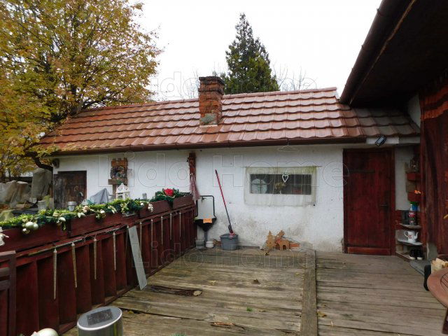 Eladó családi ház, Győrött 85 M Ft, 11 szobás