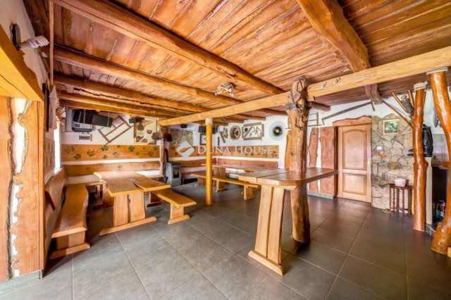 Eladó mezogazdasagi ingatlan, Pusztavacson 260 M Ft, 4 szobás