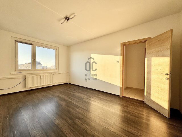 Eladó panellakás, Győrött 41.9 M Ft, 2 szobás