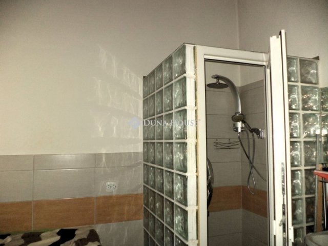 Eladó téglalakás, Budapesten, VIII. kerületben 88.7 M Ft