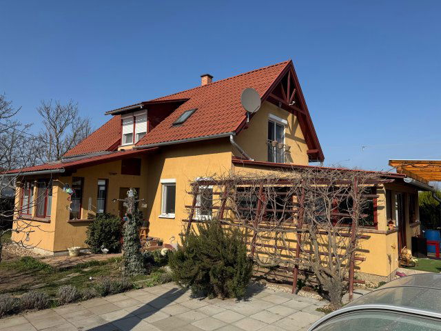 Eladó családi ház, Látrányon 87.5 M Ft, 3+1 szobás