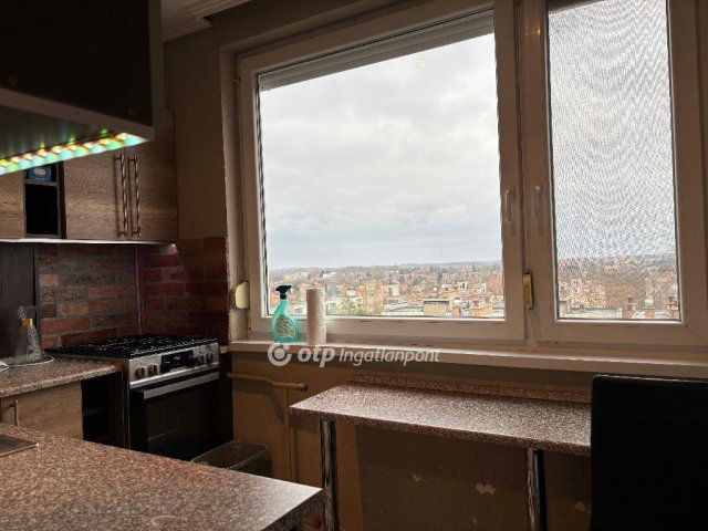 Eladó panellakás, Gyulán 27.5 M Ft, 1+1 szobás