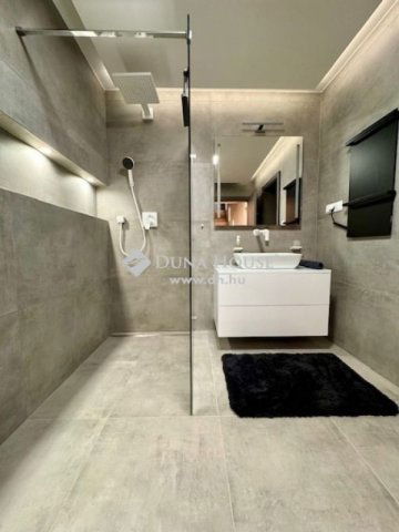 Eladó családi ház, Orfűn 199.99 M Ft, 3 szobás