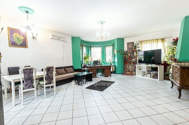 Eladó családi ház, Budapesten, XV. kerületben 149.999 M Ft