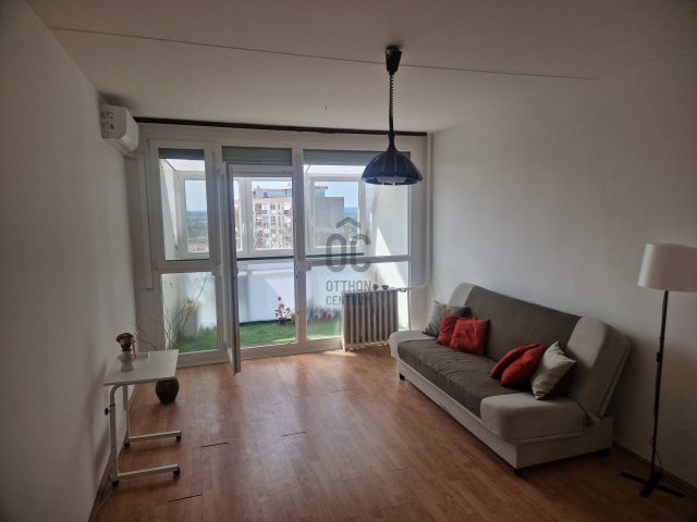 Eladó panellakás, Pécsett 47.9 M Ft, 2 szobás