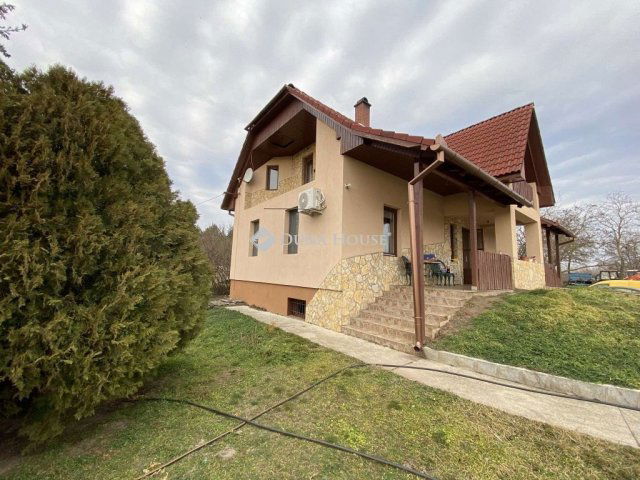 Eladó családi ház, Kunadacson 73.9 M Ft, 5 szobás