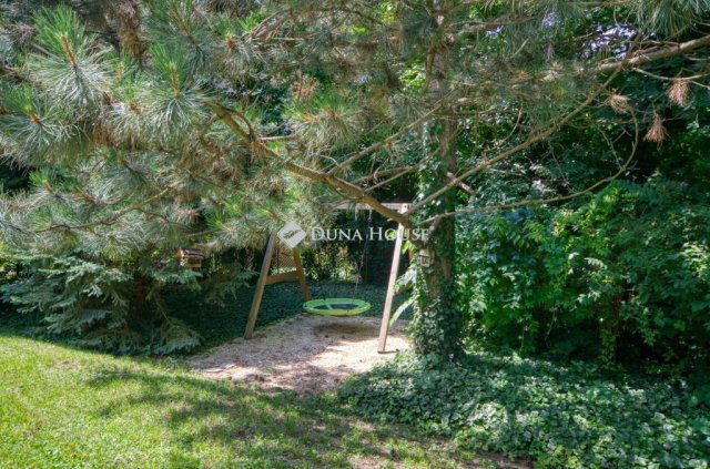Eladó családi ház, Budapesten, XVIII. kerületben 215.84 M Ft