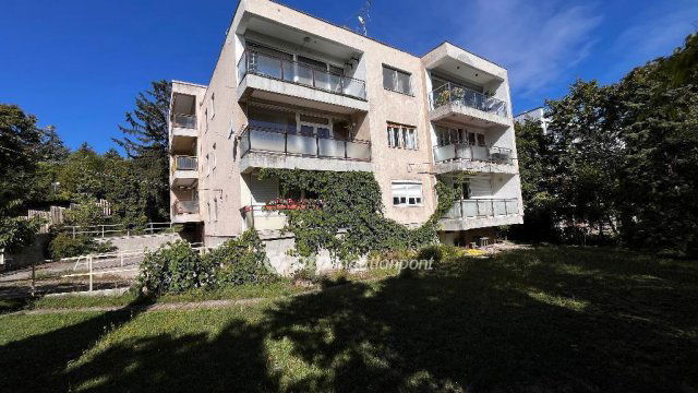 Eladó téglalakás, Budapesten, XII. kerületben 128 M Ft, 2 szobás