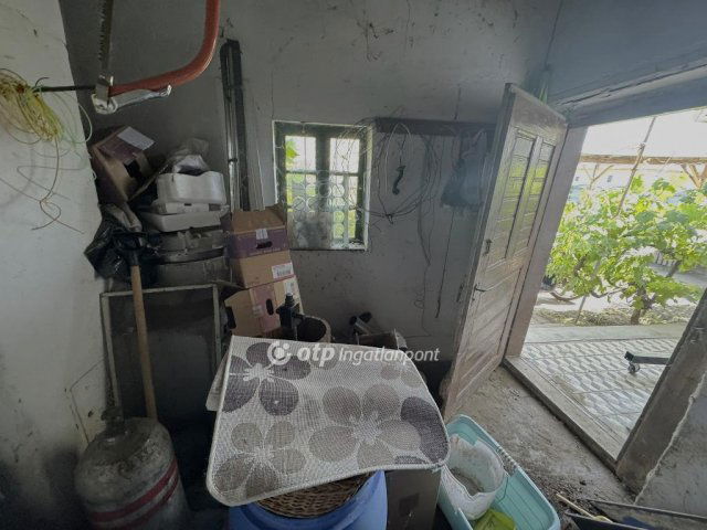 Eladó családi ház, Pusztamonostoron 24 M Ft, 2 szobás