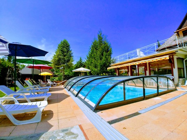 Eladó hotel, Gyenesdiáson 538.5 M Ft, 12 szobás