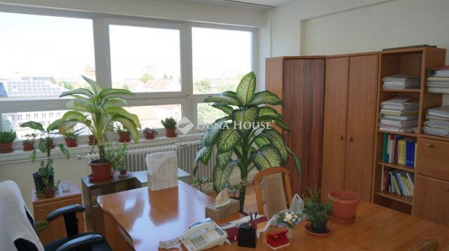 Eladó iroda, Zalaegerszegen 59.99 M Ft / költözzbe.hu