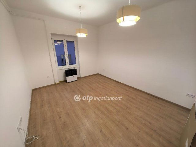 Eladó téglalakás, Debrecenben 57.9 M Ft, 2 szobás