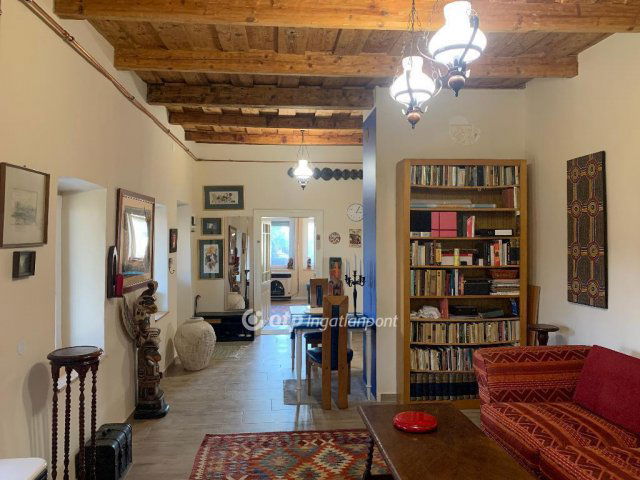 Eladó családi ház, Újszászon 24.9 M Ft, 2 szobás