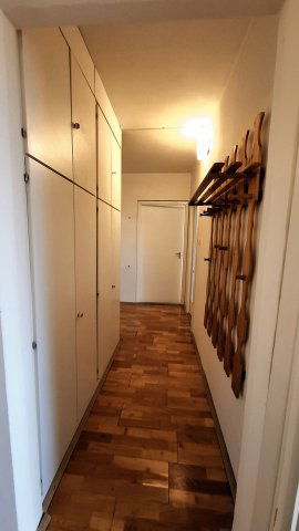 Eladó panellakás, Pécsett 43.99 M Ft, 3 szobás