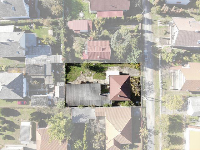 Eladó családi ház, Balatonfenyvesen, Apród utcában 51.999 M Ft