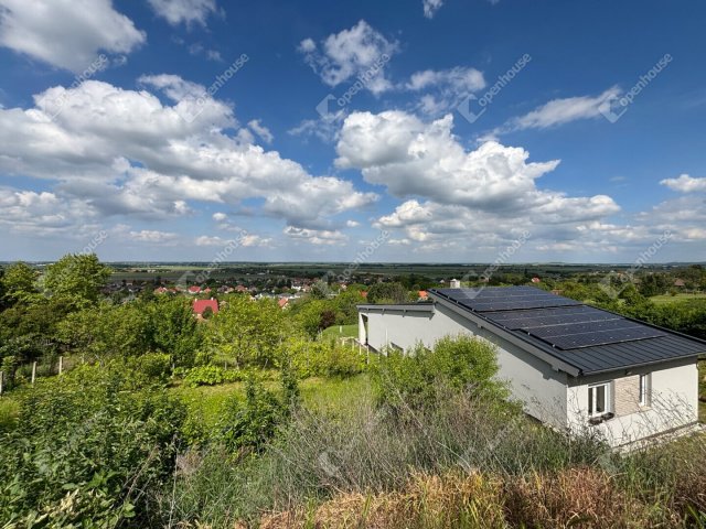 Eladó telek, Győrújbaráton 43 M Ft / költözzbe.hu
