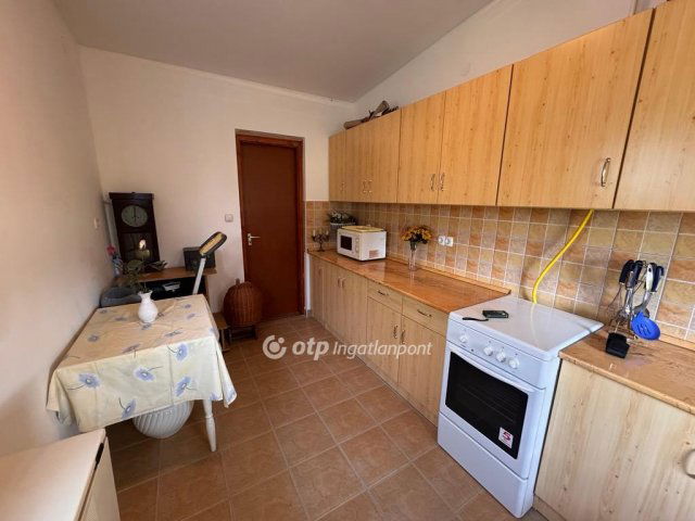 Eladó panellakás, Debrecenben 54.9 M Ft, 2 szobás