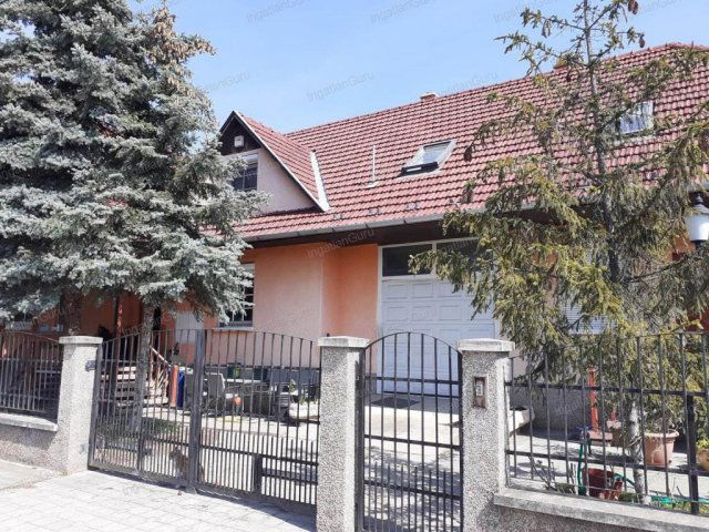 Eladó családi ház, Kecskeméten 95 M Ft, 4 szobás