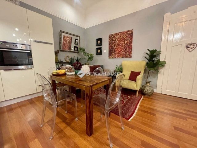 Eladó téglalakás, Budapesten, II. kerületben 104 M Ft, 3 szobás