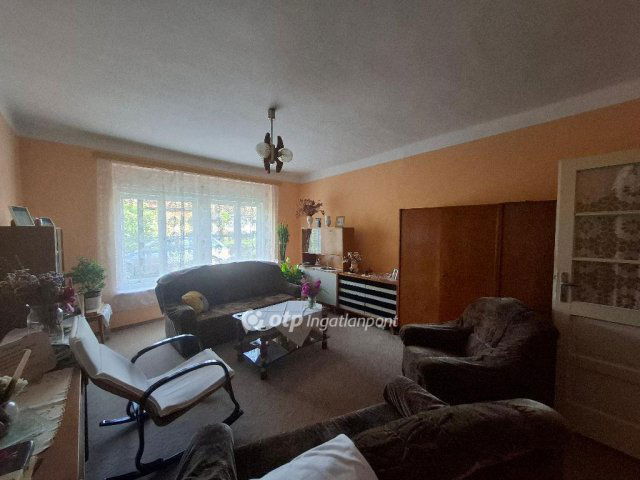 Eladó családi ház, Verpeléten 17.8 M Ft, 3 szobás