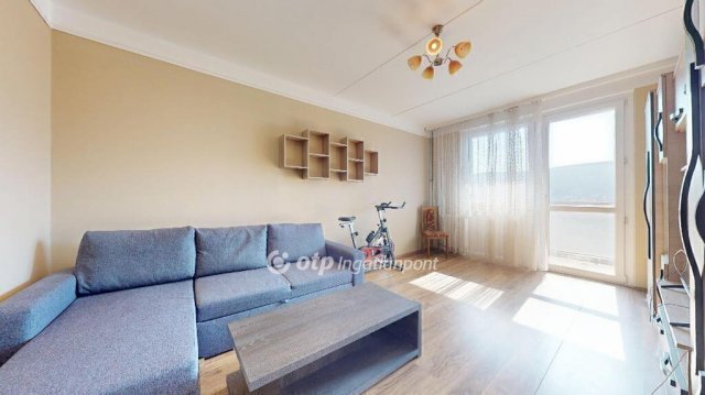 Eladó panellakás, Miskolcon 33.5 M Ft, 1+2 szobás
