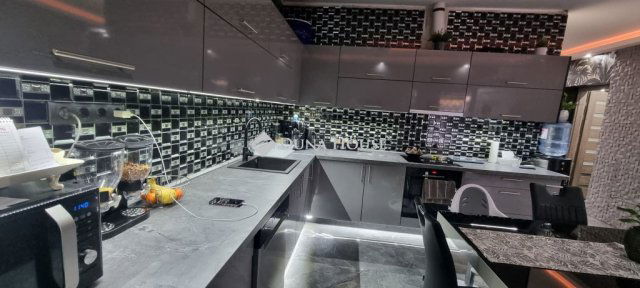 Eladó családi ház, Budapesten, XV. kerületben, Batthyány utcában