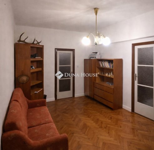 Eladó téglalakás, Budapesten, XXI. kerületben 53 M Ft, 3 szobás