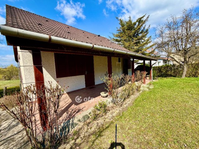 Eladó családi ház, Salgótarjánban 62 M Ft, 4 szobás