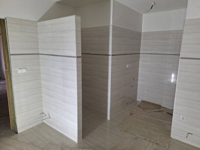 Eladó családi ház, Hegyhátszentmártonban 59.9 M Ft, 6 szobás