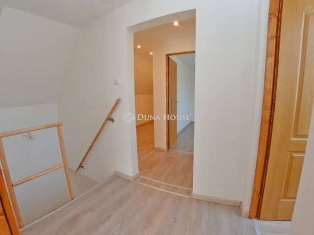 Eladó ikerház, Budapesten, XIX. kerületben 139.9 M Ft, 5 szobás