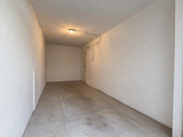 Kiadó garázs, Budapesten, II. kerületben 35 E Ft / hó
