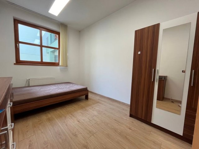 Kiadó téglalakás, albérlet, Pécsett, Mátyás király utcában