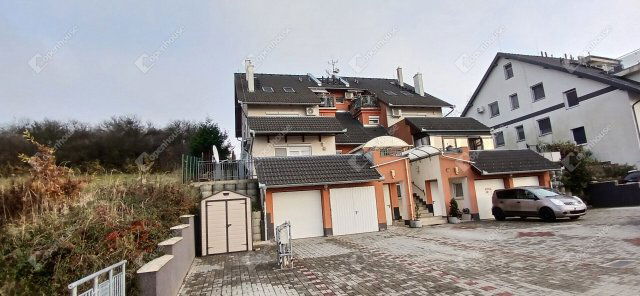 Eladó téglalakás, Teskándon 50 M Ft, 2 szobás