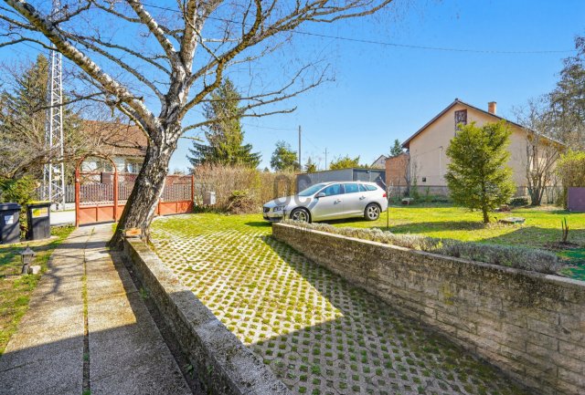 Eladó családi ház, Tahitótfalun 88 M Ft, 4 szobás