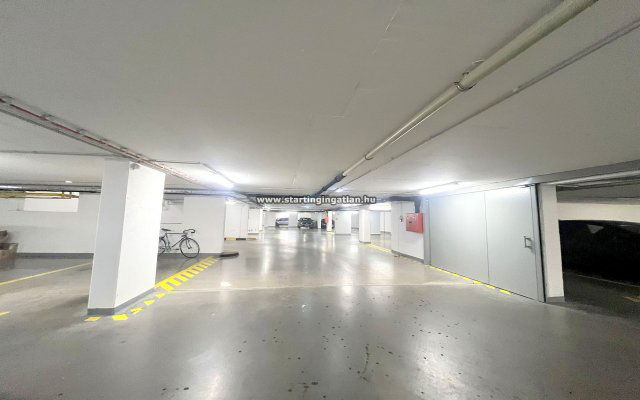 Eladó garázs, XIII. kerületben, Gidófalvy Lajos utcában