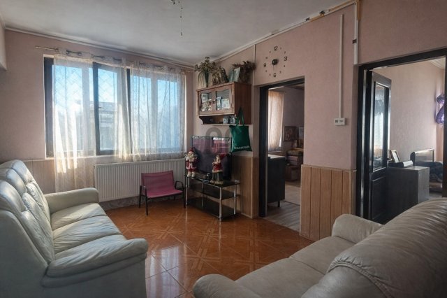 Eladó családi ház, Konyáron 24.7 M Ft, 4 szobás