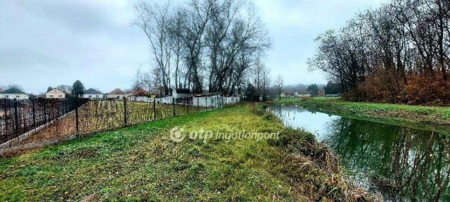 Eladó telek, Győrzámolyon 58 M Ft / költözzbe.hu