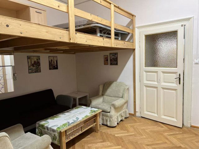 Kiadó téglalakás, albérlet, VII. kerületben, Almássy utcában