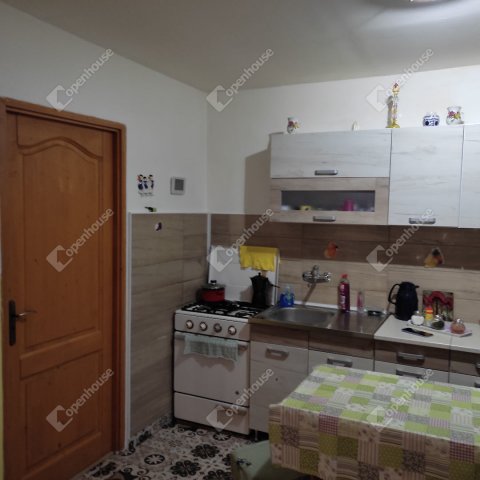 Eladó családi ház, Szergényen 18 M Ft, 1 szobás