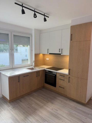 Eladó téglalakás, Tatabányán 46.9 M Ft, 3 szobás