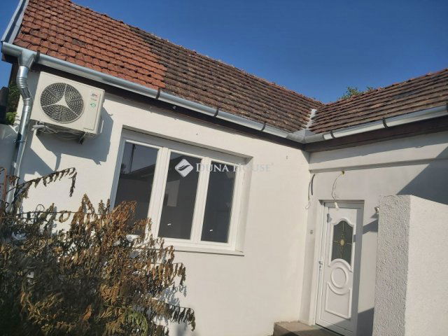 Eladó családi ház, Dunaharasztin 52.5 M Ft, 2 szobás