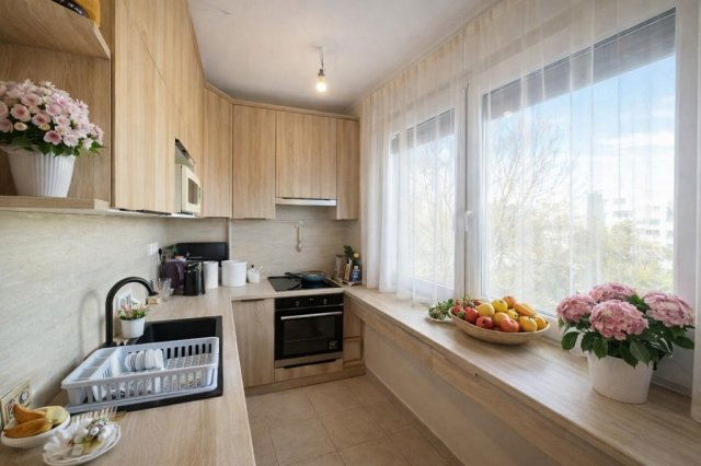 Eladó panellakás, Százhalombattán 68.4 M Ft, 2+1 szobás